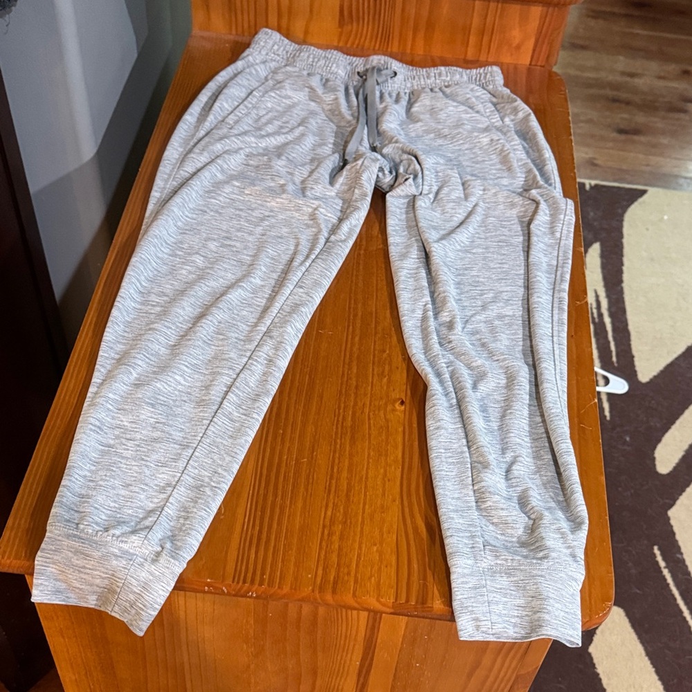 Old Navy Active Heather Gray Joggers